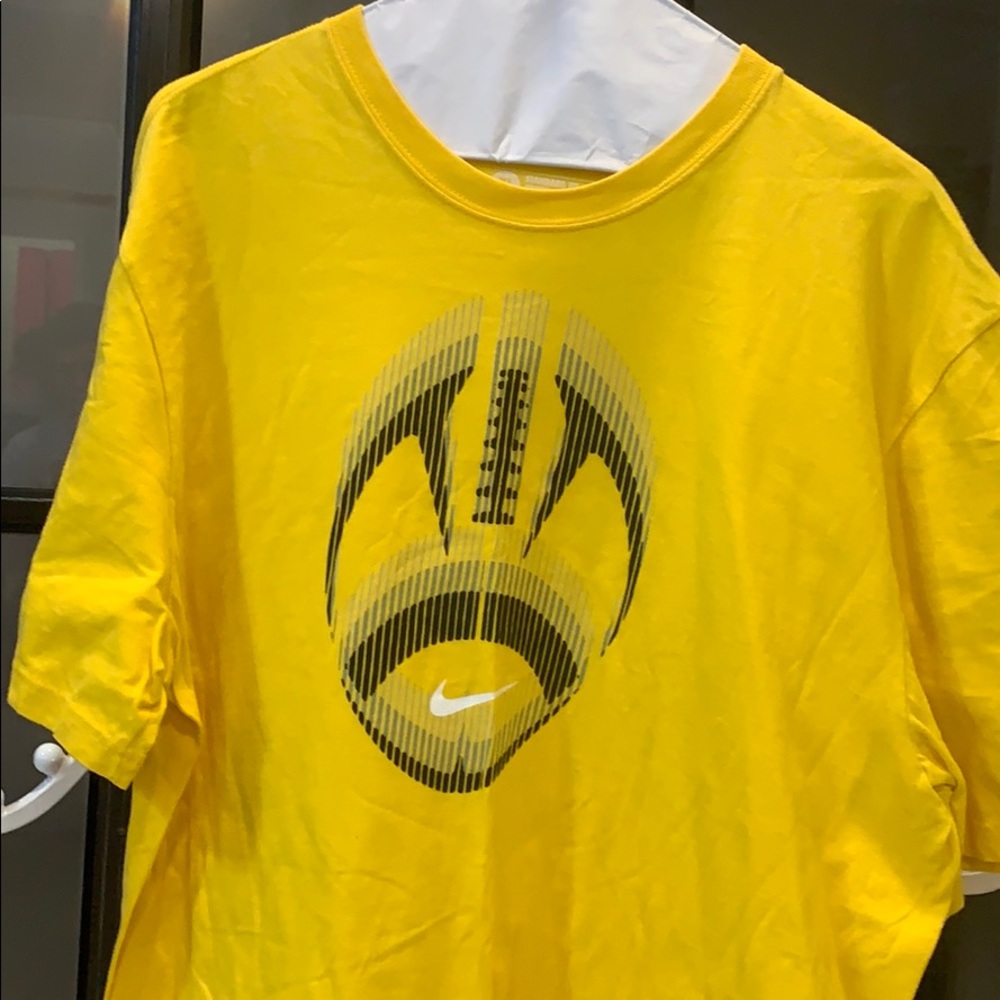 Nike Football Graphic Tee